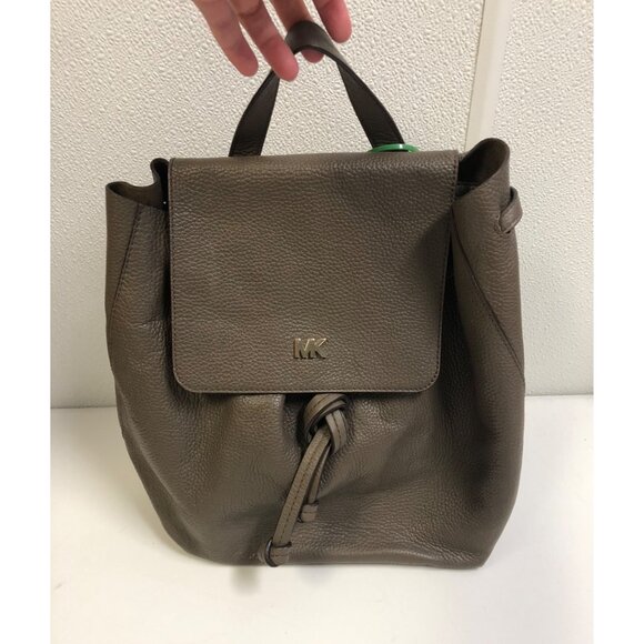 Michael Kors | Bags | Michael Kors Junie Medium Pebbled  display picture 3